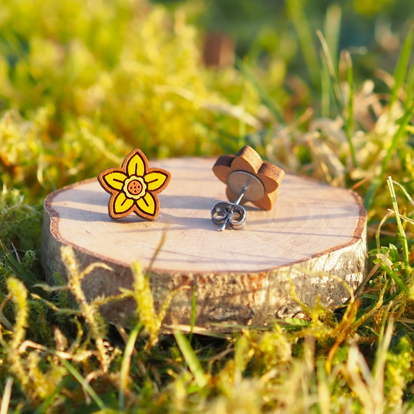 Daffodil Stud Earrings